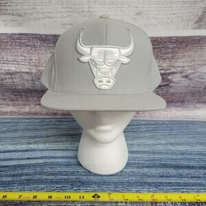 Michelle and Ness Chicago Bulls adjustable hat gray/white